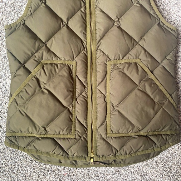 J.Crew Olive Quilted Puffer Vest - Picture 2 of 8